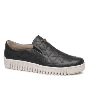 Tênis Slip On em Couro Pegada Feminino Preto
