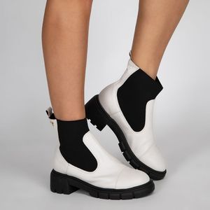 Bota Coturno Tratorada Cano Médio Feminina Off White