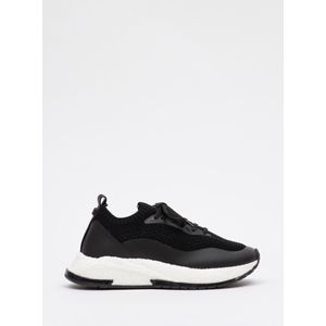 Tênis Casual Petite Jolie Puff Sneaker Feminina Preta