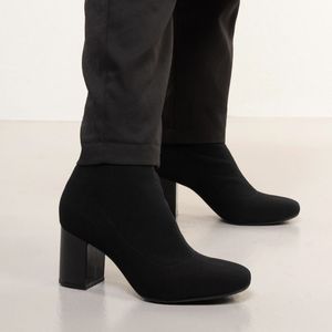 Bota Feminina Cano Curto Tricot Via Marte Preta